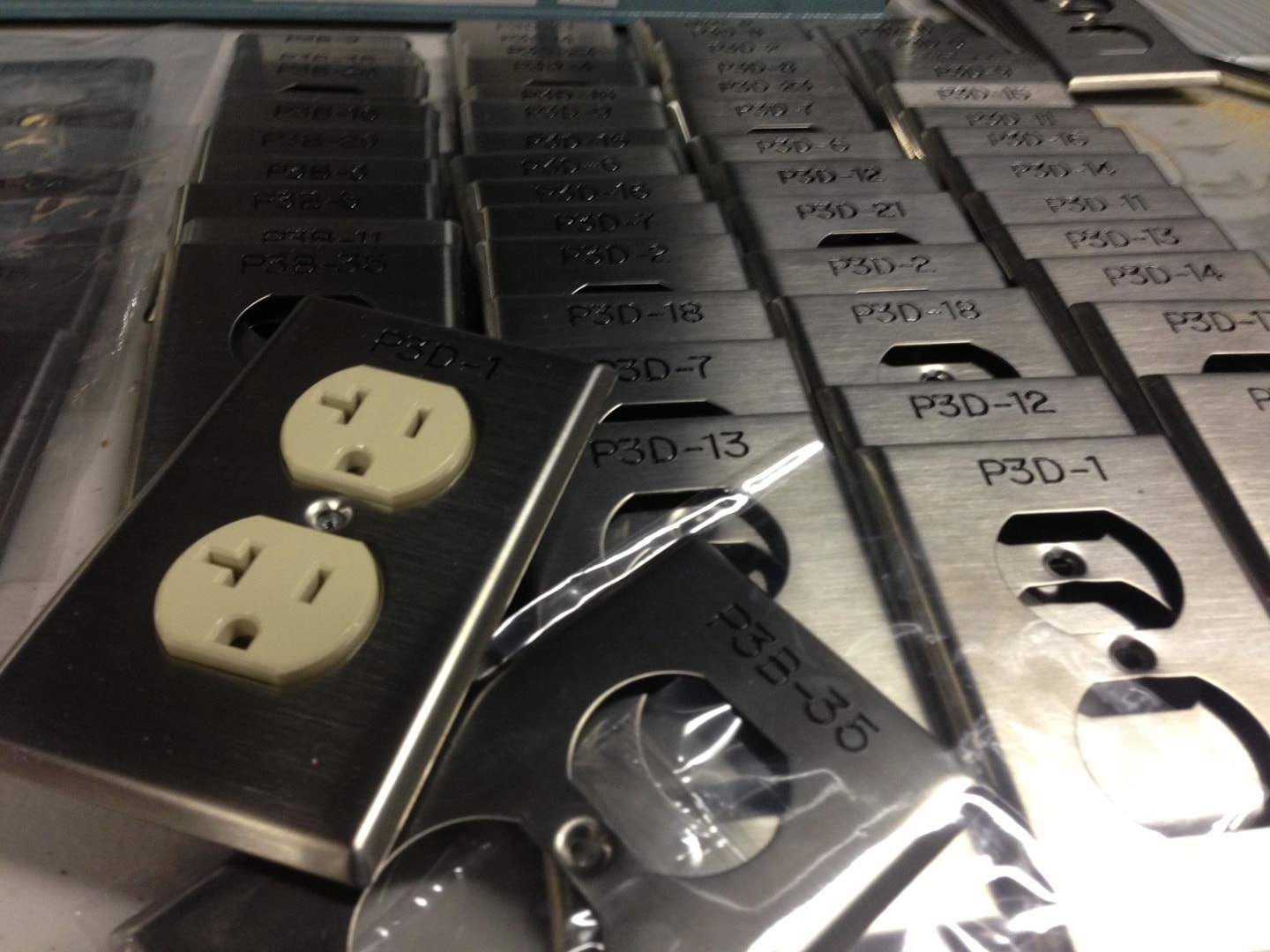 Engraved metal tags and stainless steel labels
